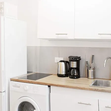 Apartament Gregbnb - Appartement 1 Chambre - Balcom - Clim -2 *